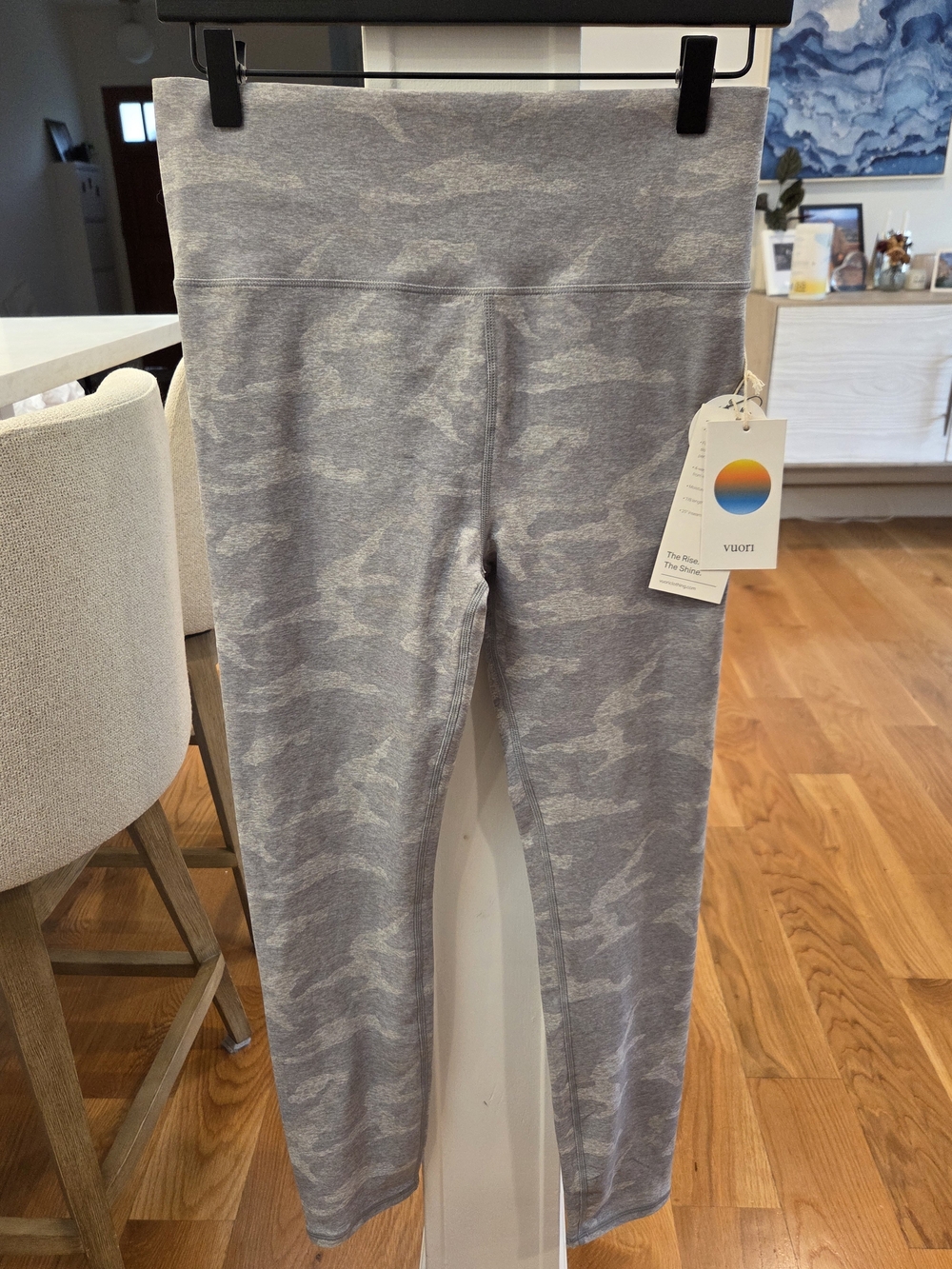 Vuori Women's Pale Heather Camo Large Clean Elevation Legging NWT, L